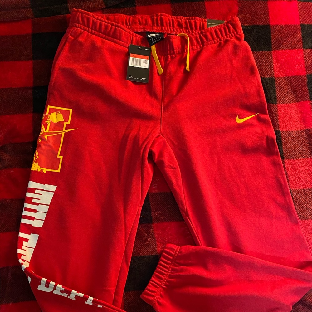 NIKE Men’s Joggers New